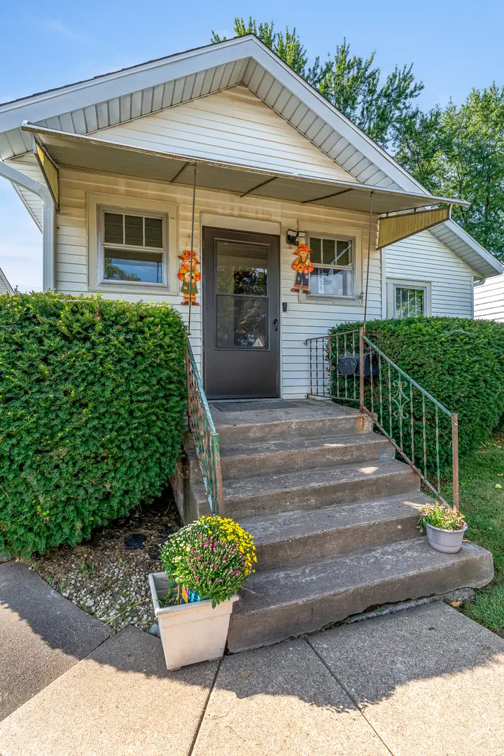 2125 Grove Street, Davenport, IA 52804 - #2