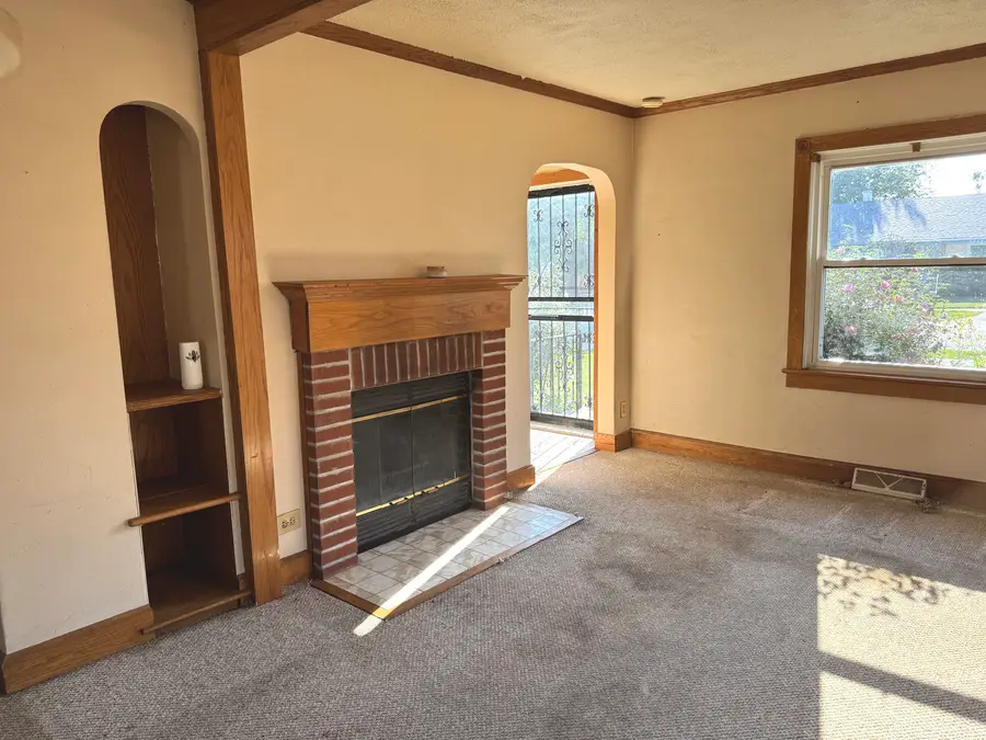 9855 S Campbell Avenue, Evergreen Park, IL 60805 - #3