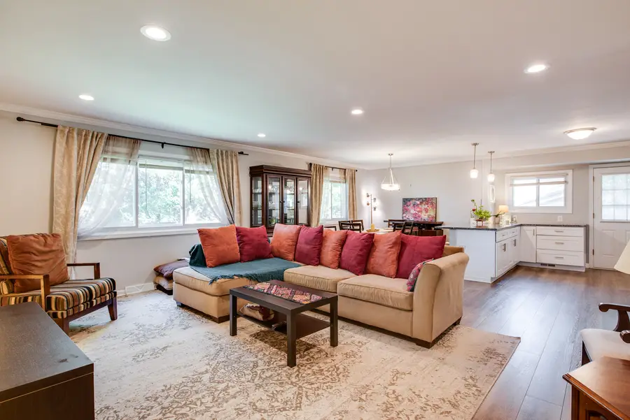 412 Nassau Avenue, Bolingbrook, IL 60440 - #3