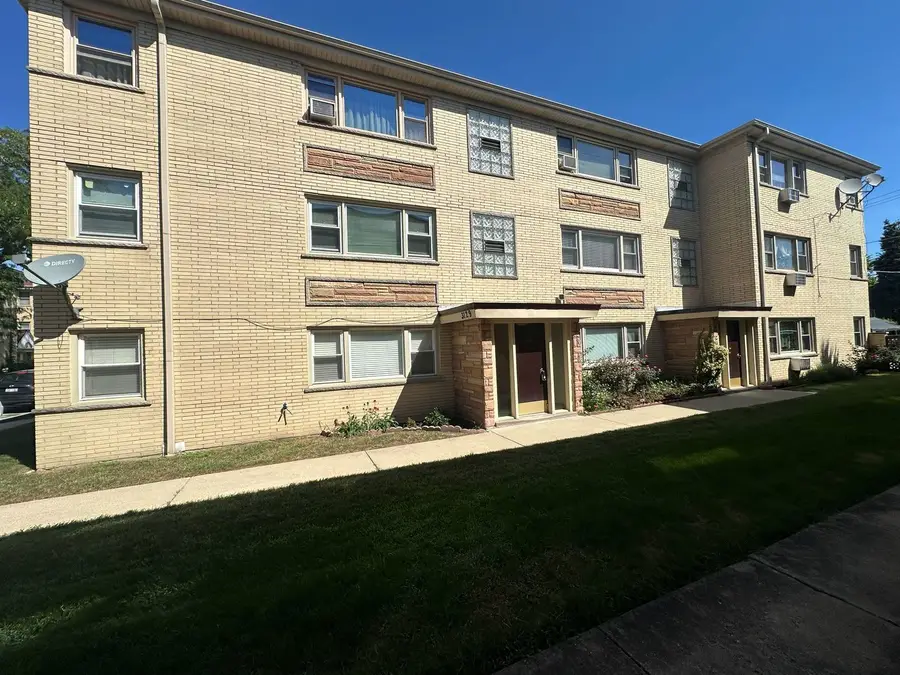 3129 N Nashville Avenue #2W, Chicago, IL 60634 - #2