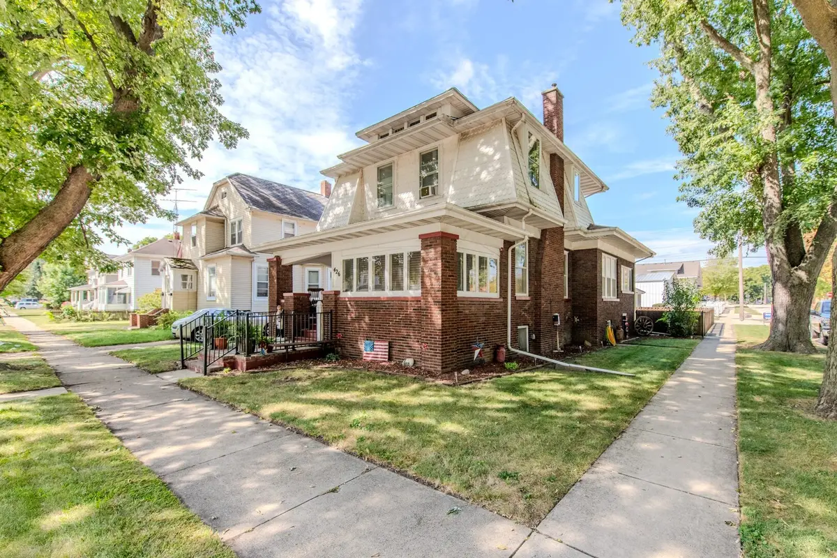 426 E Jefferson Street, Morris, IL 60450 - #1