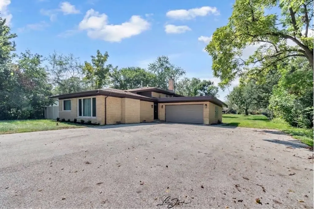 19232 Kedzie Avenue, Flossmoor, IL 60422 - #1