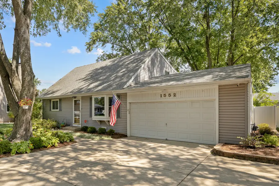 1552 Jobe Avenue, Saint Charles, IL 60174 - #2