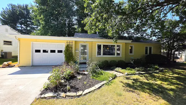 1220 16th Street, Bettendorf, IA 52722