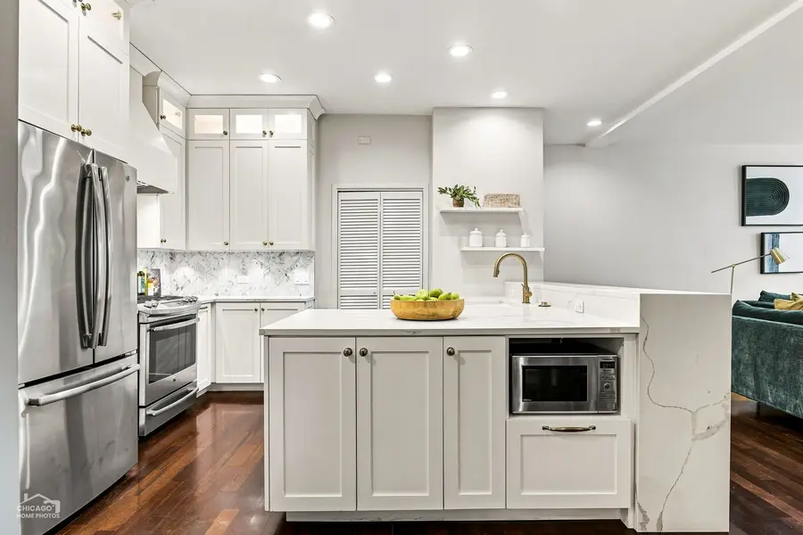 808 N Greenview Avenue #2B, Chicago, IL 60642 - #3