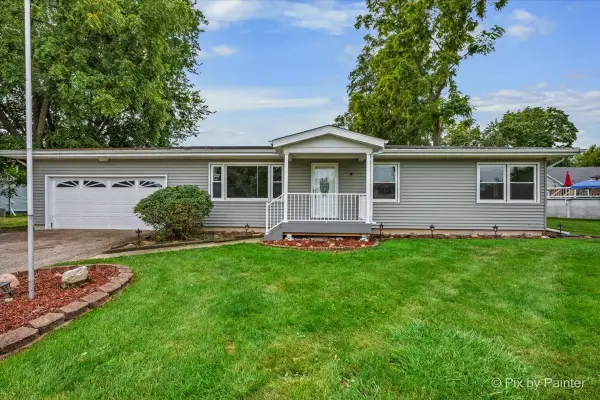 98 E North Avenue, Cortland, IL 60112