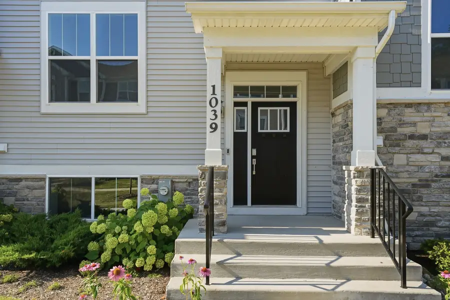 1039 Atterberg Road, South Elgin, IL 60177 - #2