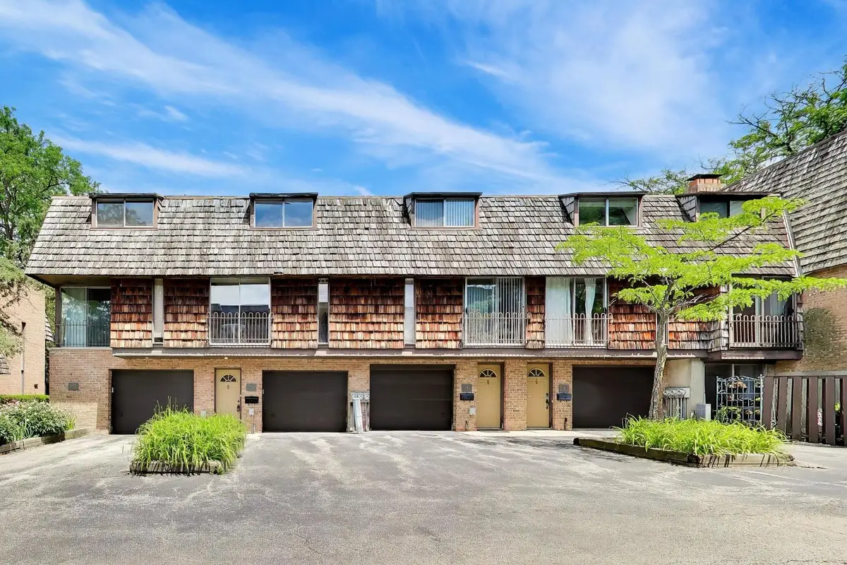 454 W Lageschulte Street, Barrington, IL 60010 - #1