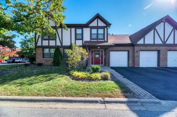 216 Stoneybrook Lane #2D, Bloomingdale, IL 60108