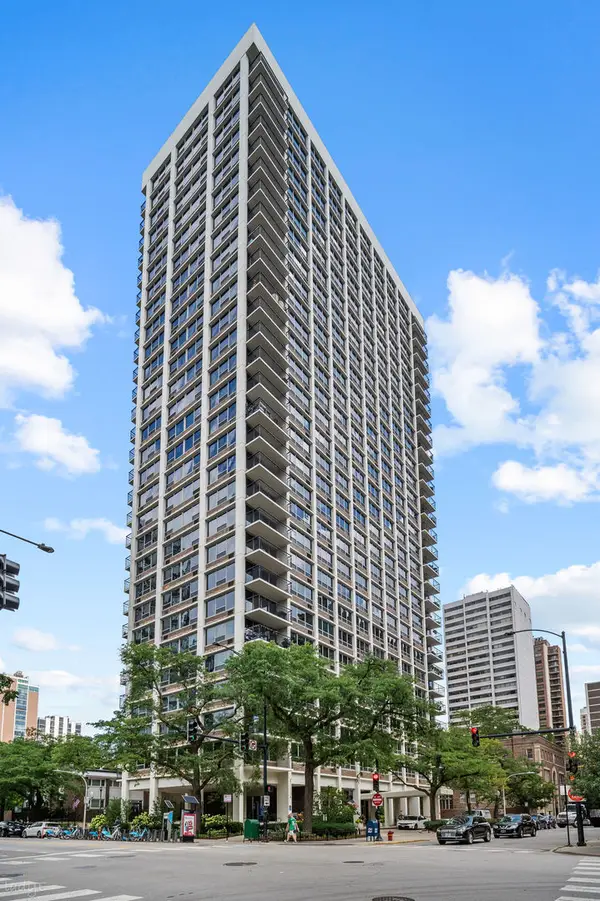 88 W Schiller Street #2808L, Chicago, IL 60610