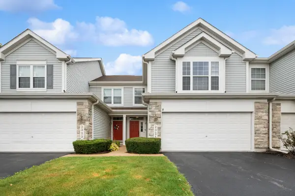 2321 Georgetown Circle #2321, Aurora, IL 60503