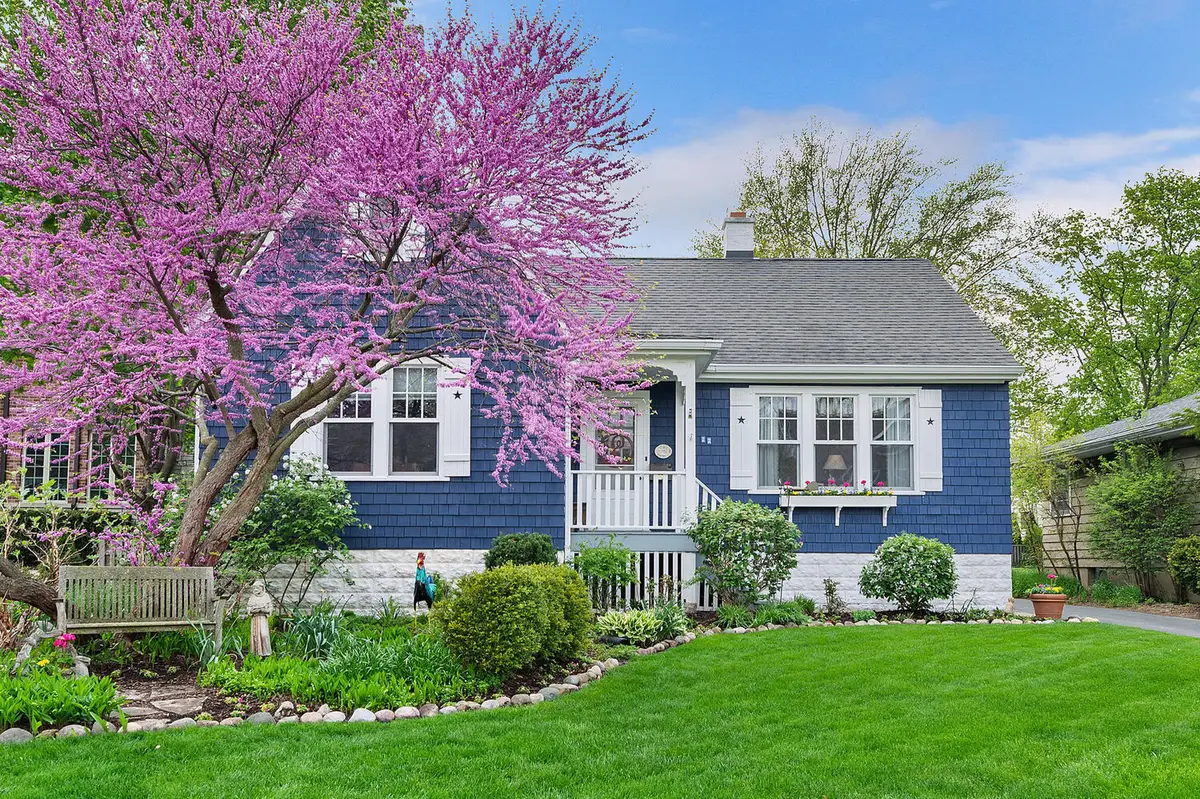 22 Arthur Avenue, Clarendon Hills, IL 60514 - #1
