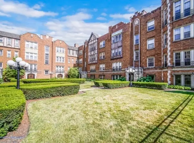 10927 S Longwood Drive #3, Chicago, IL 60643 - #2