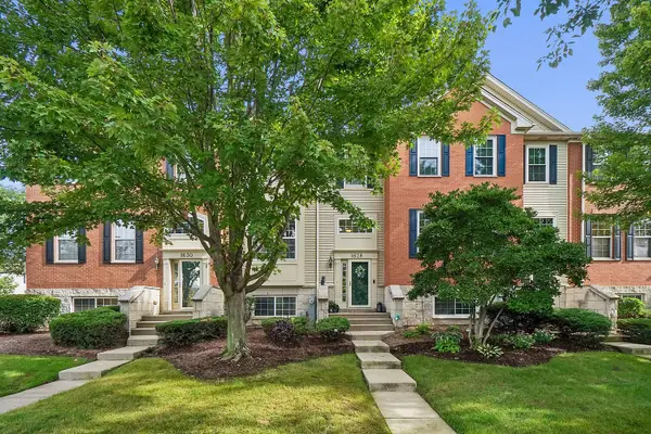 1628 Edinburgh Drive #100-2, Bartlett, IL 60103