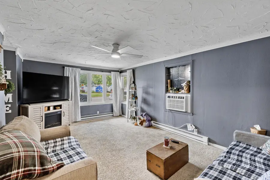 176 S Jefferson Avenue, Bradley, IL 60915 - #2