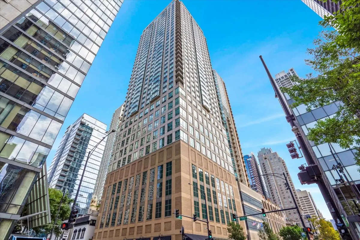 2 E Erie Street #2001, Chicago, IL 60611 - #1