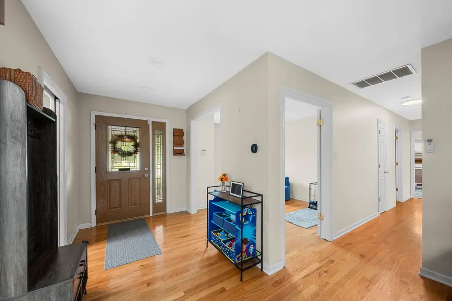 743 Delphia Avenue, Elk Grove Village, IL 60007 - #3