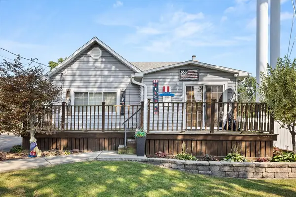 807 N Otter Creek Road, Streator, IL 61364