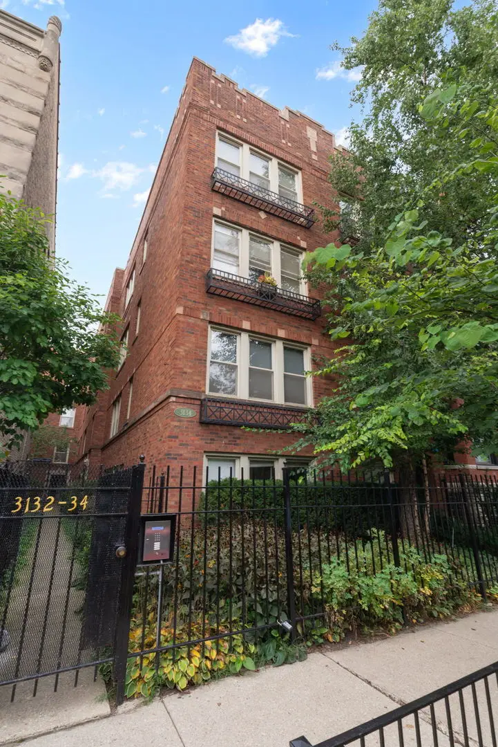 3134 N Clifton Avenue #3E, Chicago, IL 60657 - #1