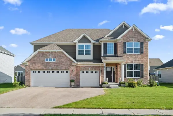 3617 Emerald Road, Elgin, IL 60124
