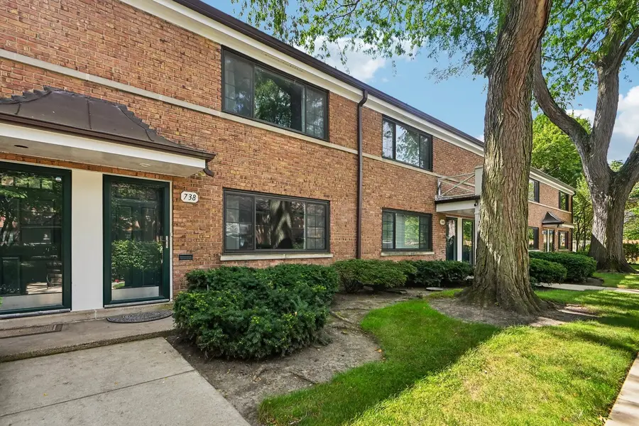 738 Dodge Avenue, Evanston, IL 60202 - #2