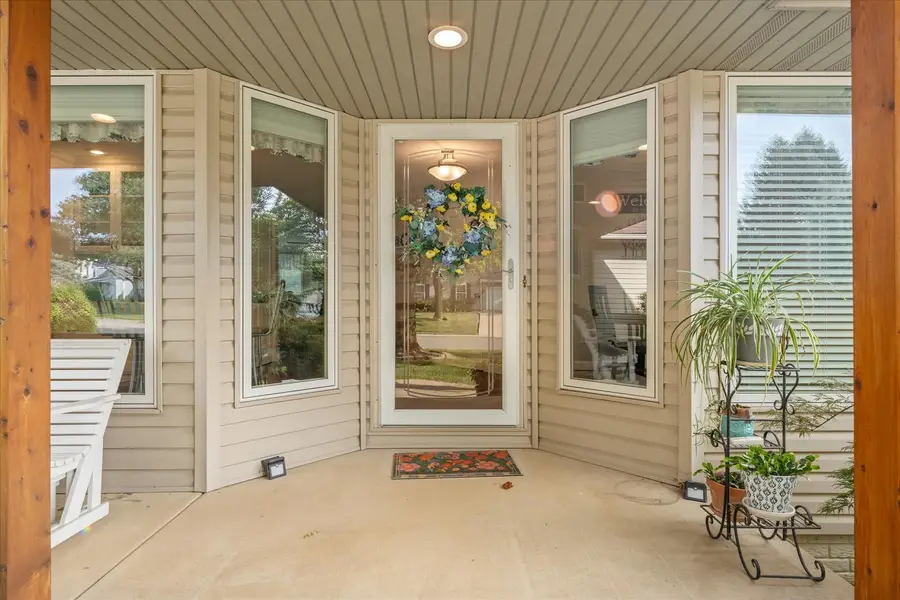2000 Spruce Lane, Monticello, IL 61856 - #3