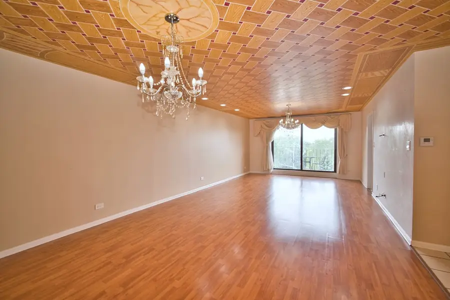 7601 Lincoln Avenue #502, Skokie, IL 60077 - #3