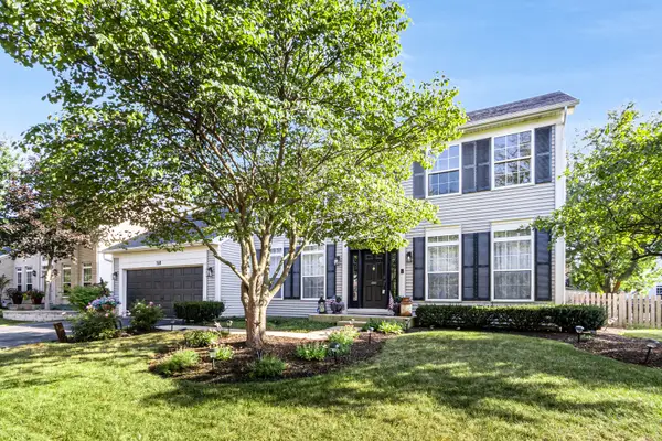 615 Manhattan Circle, Oswego, IL 60543
