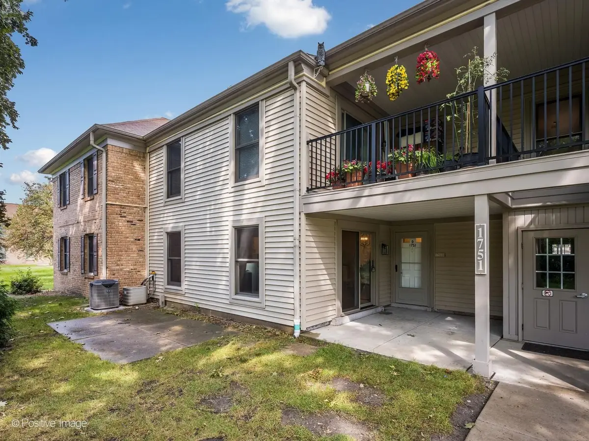 1751 Sussex Walk #D, Hoffman Estates, IL 60169 - #1