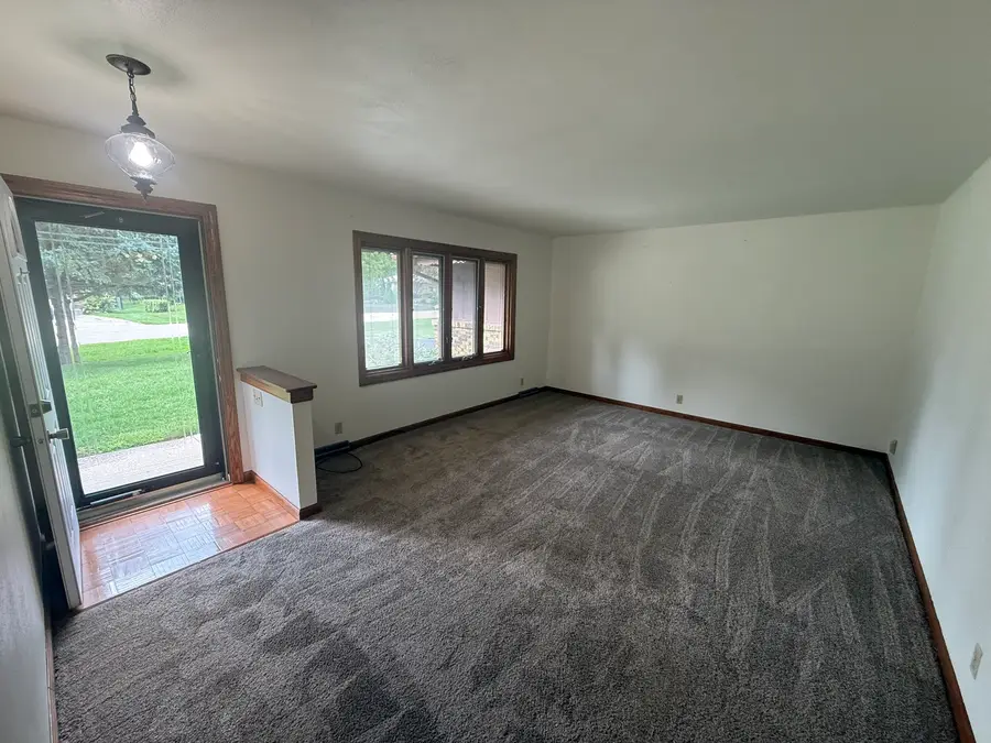 6194 Abington Drive, Rockford, IL 61109 - #3