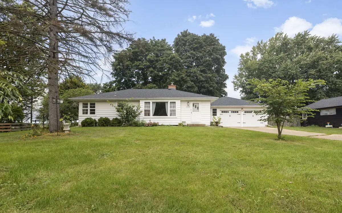 40W754 Route 64 Highway, Campton Hills, IL 60183 - #1