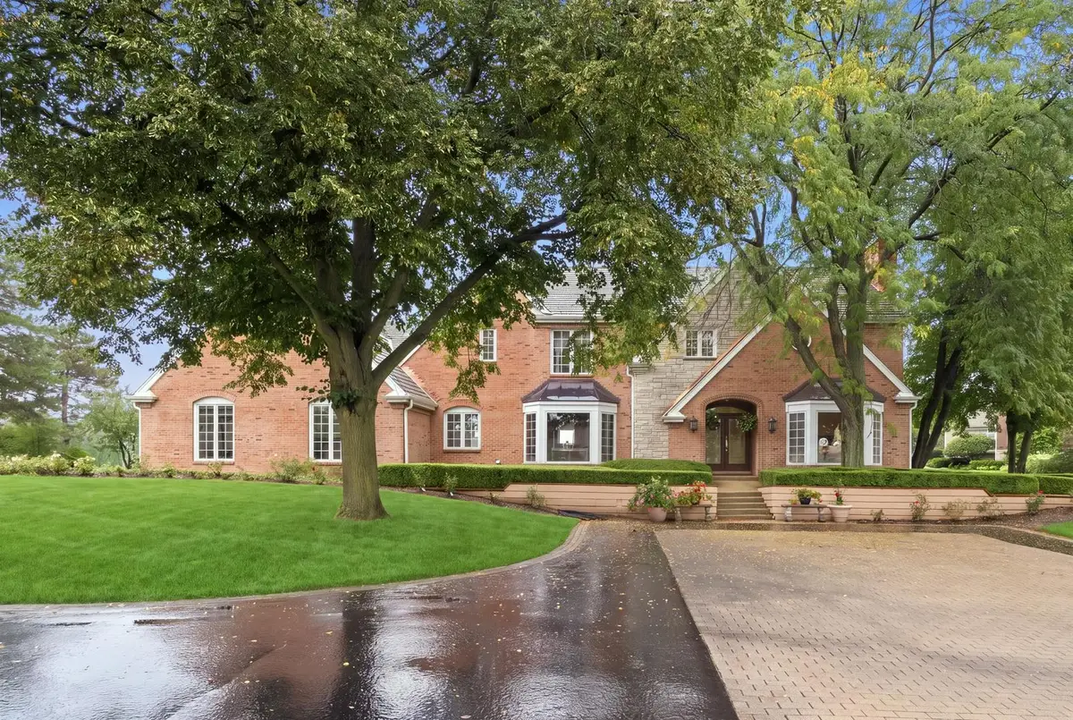 4 S Wynstone Drive, North Barrington, IL 60010 - #1