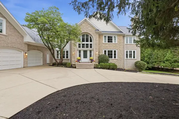 3 Hillburn Court, North Barrington, IL 60010