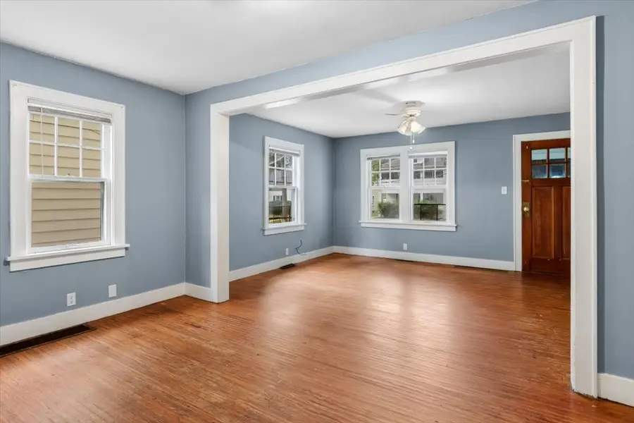 832 N 11th Street, Dekalb, IL 60115 - #3