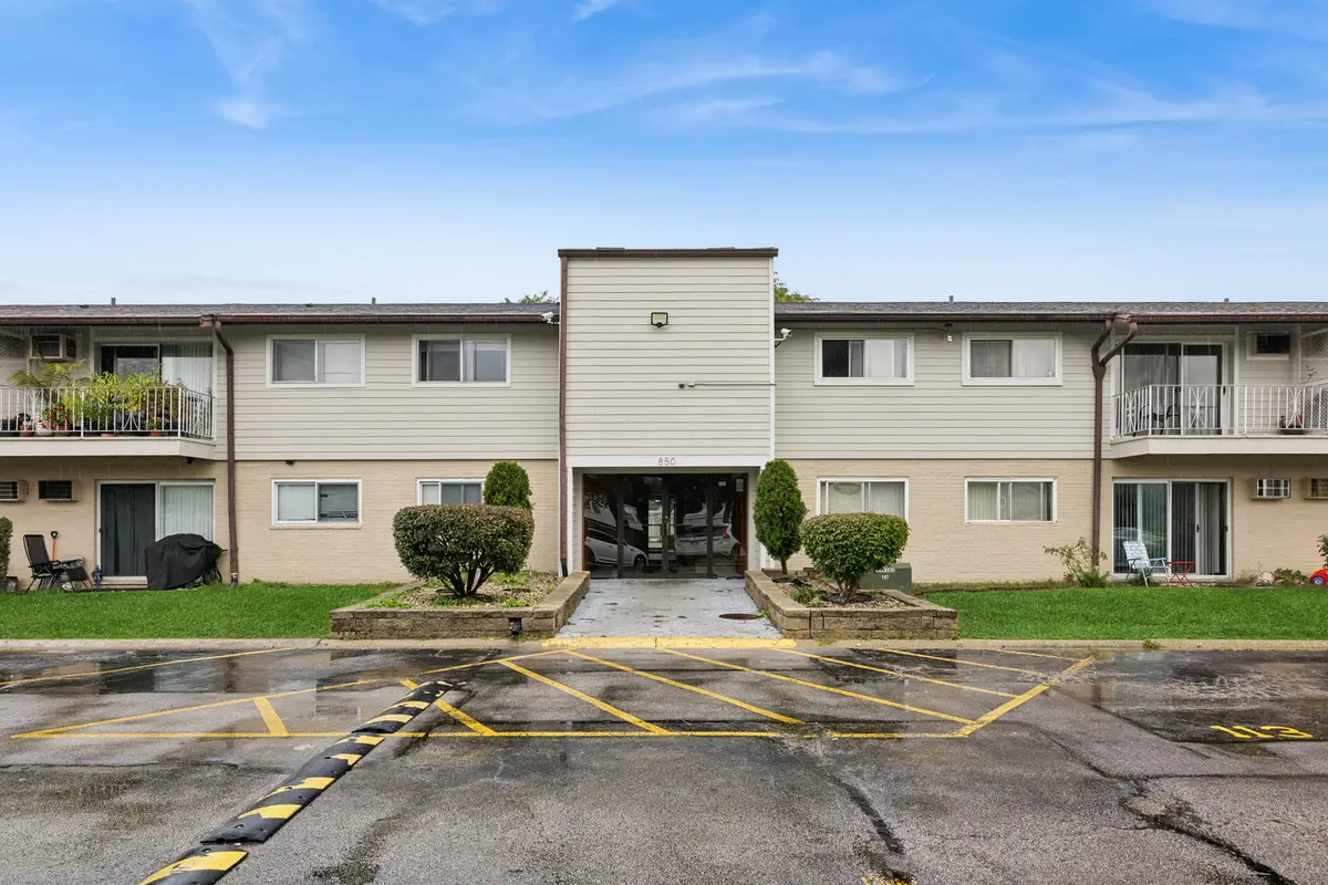 850 E Old Willow Road #211, Prospect Heights, IL 60070 - #1