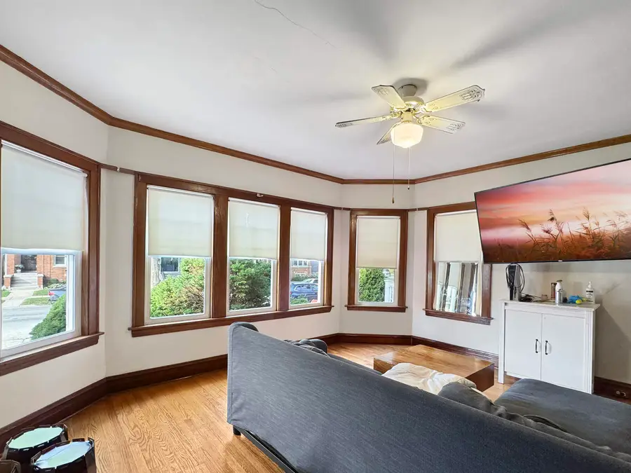 6213 W Eddy Street, Chicago, IL 60634 - #2