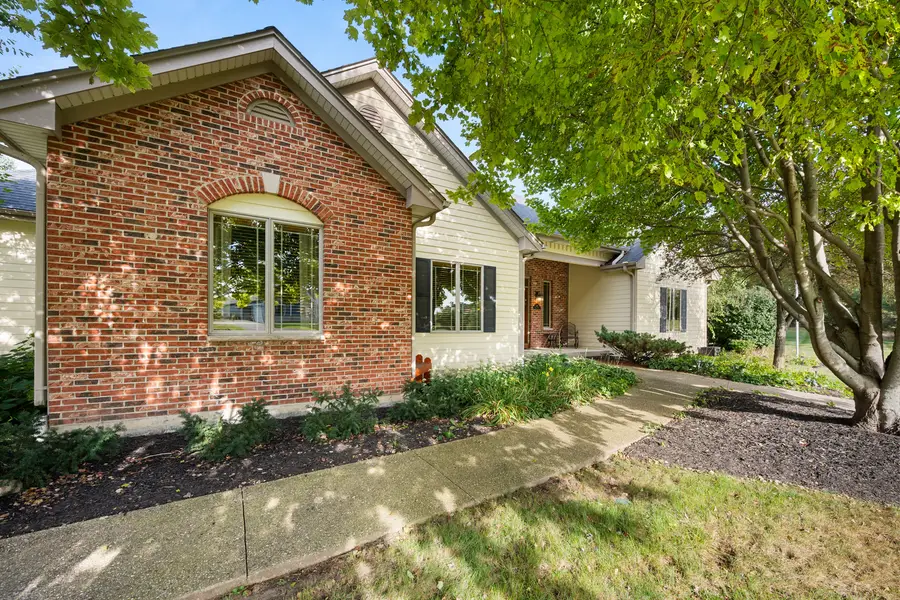 384 Valley Way, Burlington, IL 60109 - #3