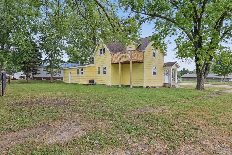 705 S Court Street, Tuscola, IL 61953 - #2