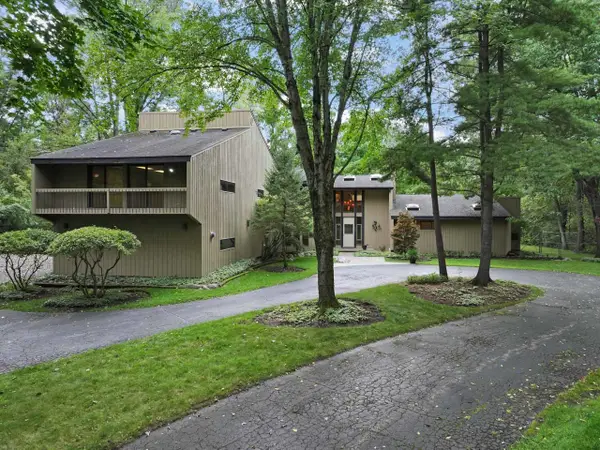 560 Thornmeadow Road, Riverwoods, IL 60015