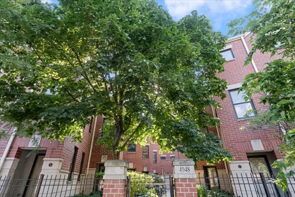 4048 N Clark Street #D, Chicago, IL 60613