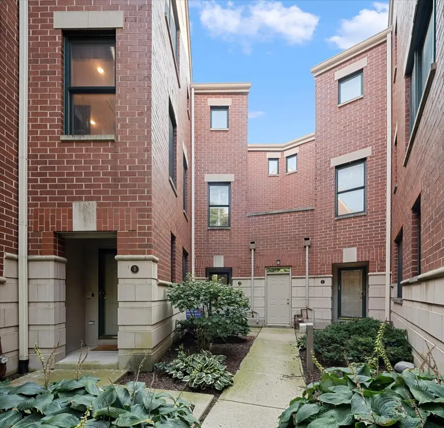 4048 N Clark Street #D, Chicago, IL 60613 - #2