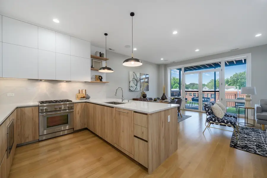 3056 N Lincoln Avenue #3, Chicago, IL 60657 - #2