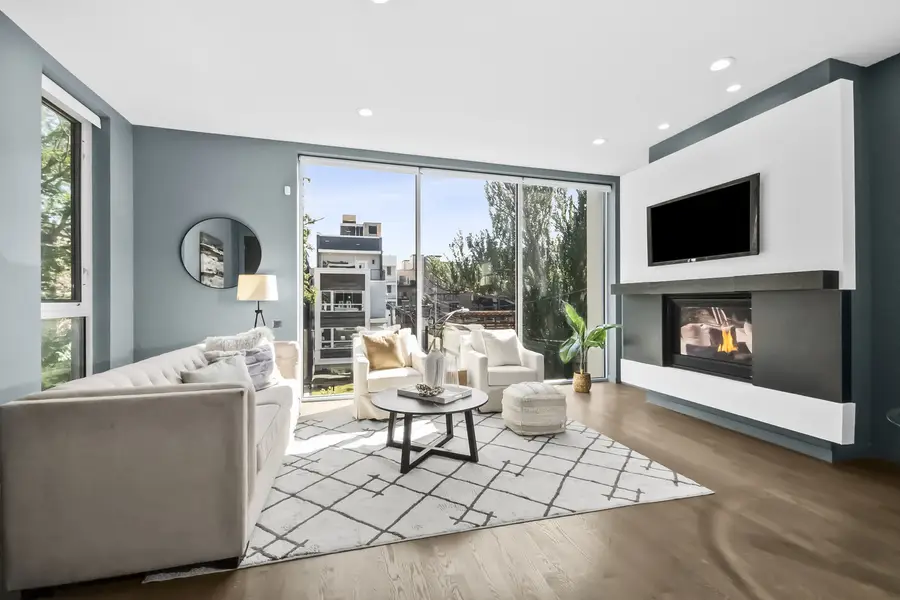 2046 W Rice Street #2, Chicago, IL 60622 - #3