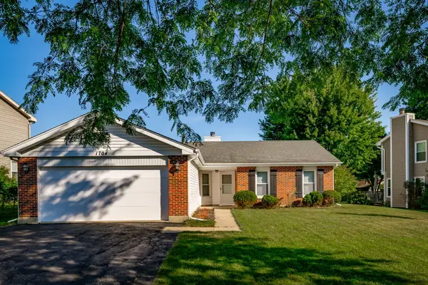1704 Stratton Pond Lane, Schaumburg, IL 60194