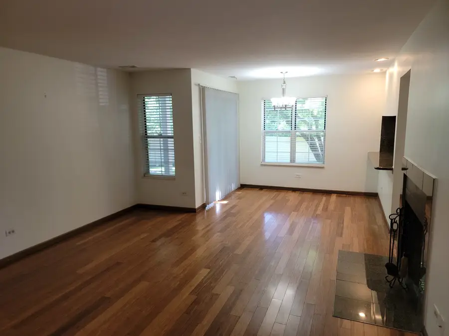 137 White Oak Court #1, Schaumburg, IL 60195 - #3