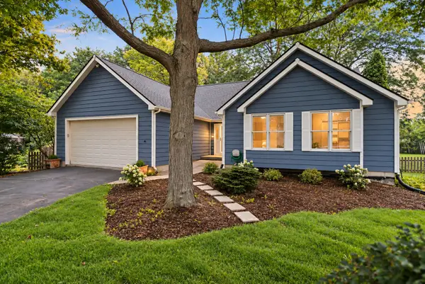 929 Alton Court, Winthrop Harbor, IL 60096