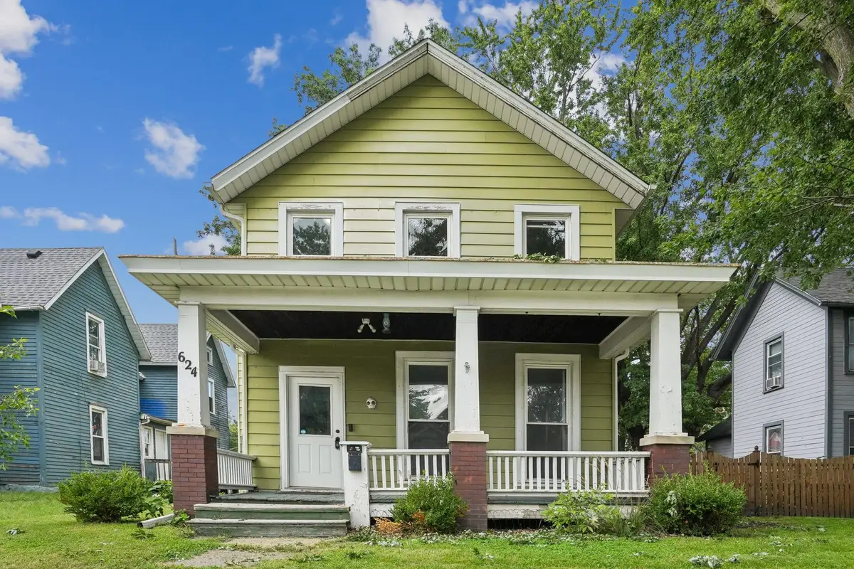 624 W 16th Street, Davenport, IA 52803 - #1