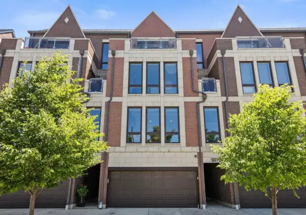3901 S Lake Park Avenue, Chicago, IL 60653