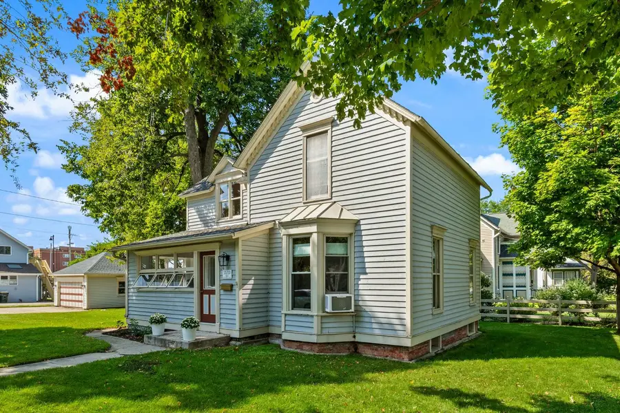 24 N Benton Street, Palatine, IL 60067 - #2