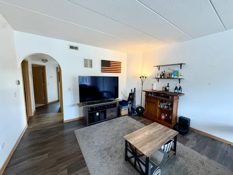 16600 Liberty Circle #2S, Orland Park, IL 60467 - #3